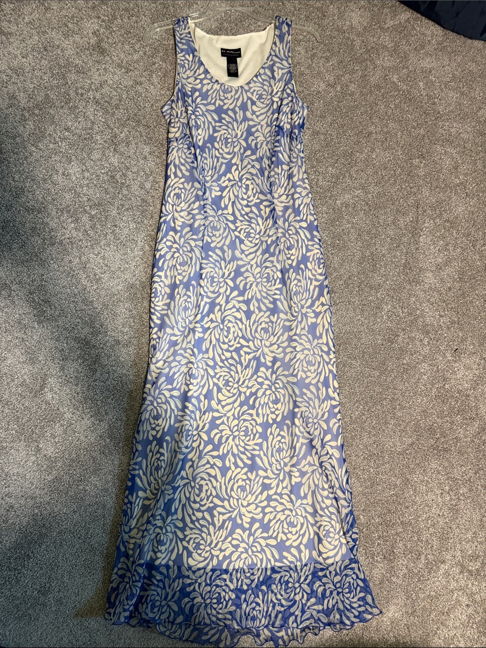 Liz Claiborne Blue and White Floral Sleeveless Maxi Dress